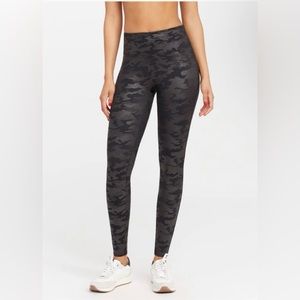 SPANX | Faux Leather Camo Leggings